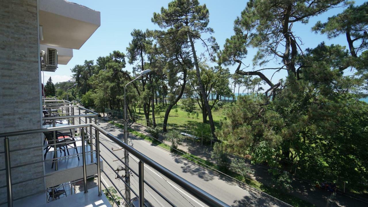 Hotel Horizon Kobuleti Exteriör bild